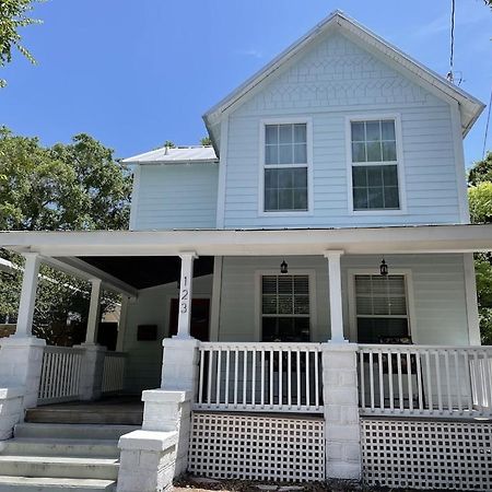 Updated Red Door Revival In Downtown Saint Augustine Экстерьер фото